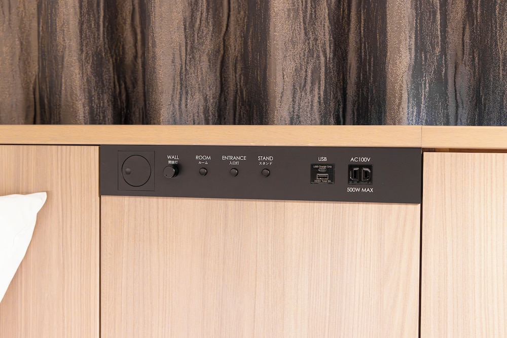 Room amenity