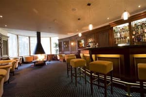 thumbnail: Bar