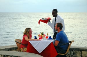 thumbnail: Outdoor dining