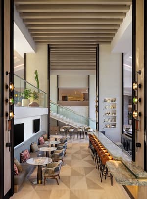 thumbnail: Restaurant