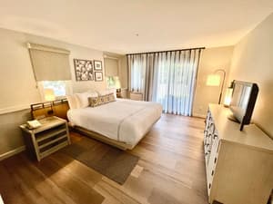 thumbnail: Brit A Bedroom