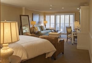 thumbnail: Renovated Mansion Wing Guest Room