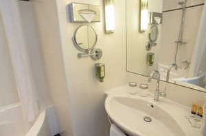 thumbnail: Bathroom
