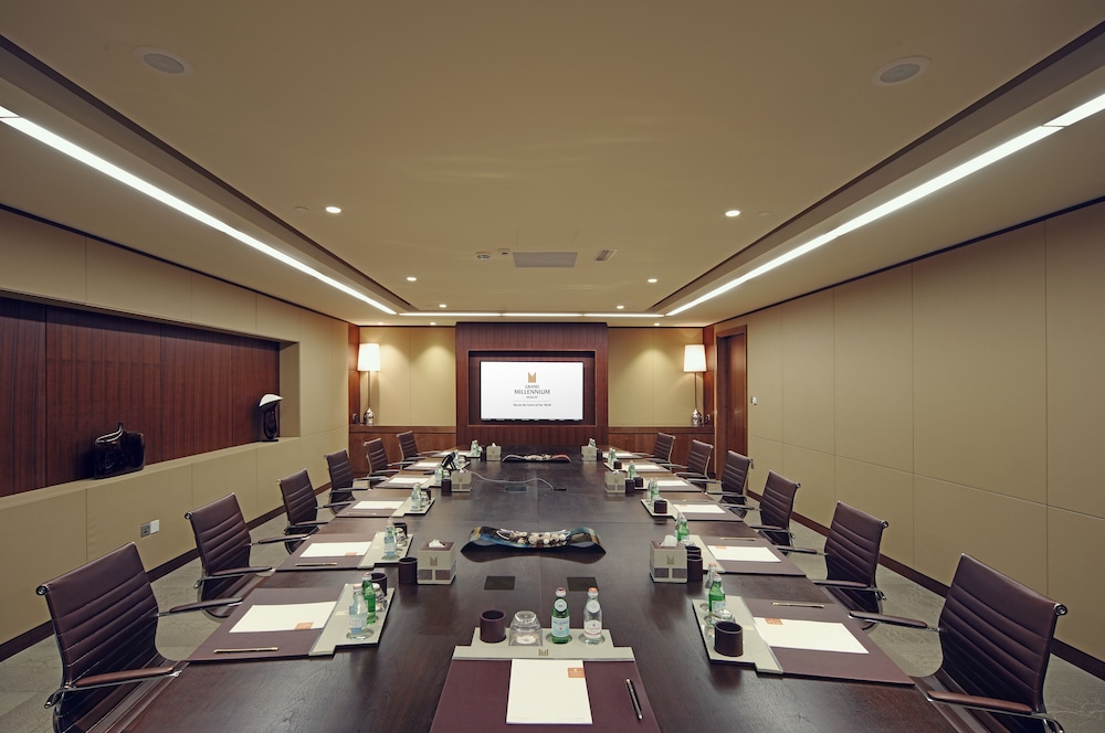 Meeting facility
