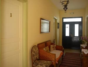 thumbnail: Interior