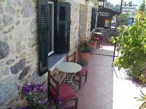 thumbnail: Terrace/patio