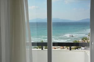 thumbnail: 01880edd2f5b5899b6135fbf061154f3.jpg