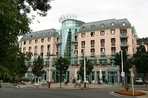 thumbnail: Exterior