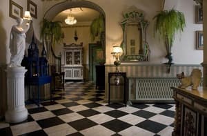 thumbnail: Interior