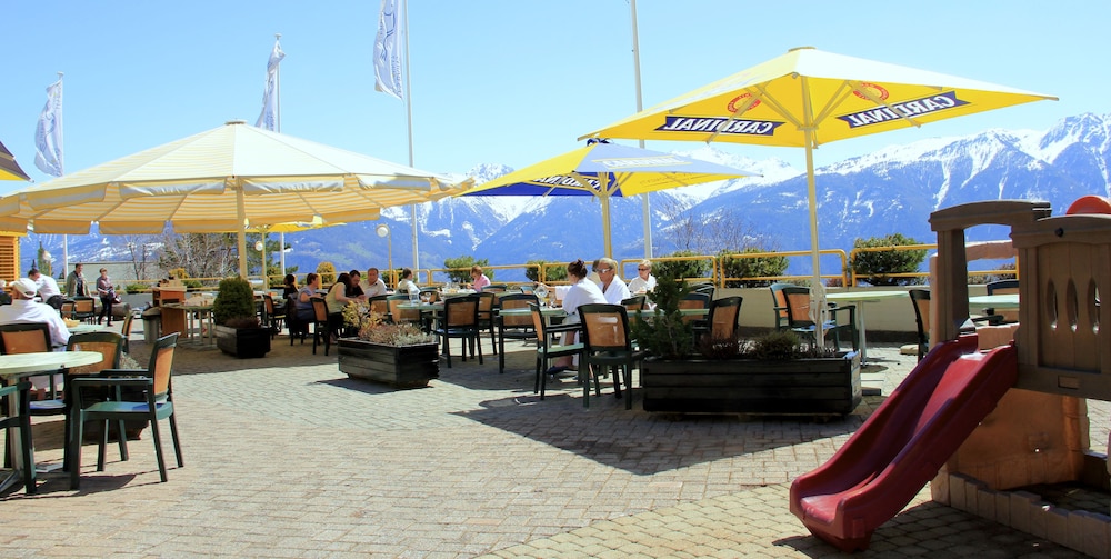 Restaurant-cafeteria