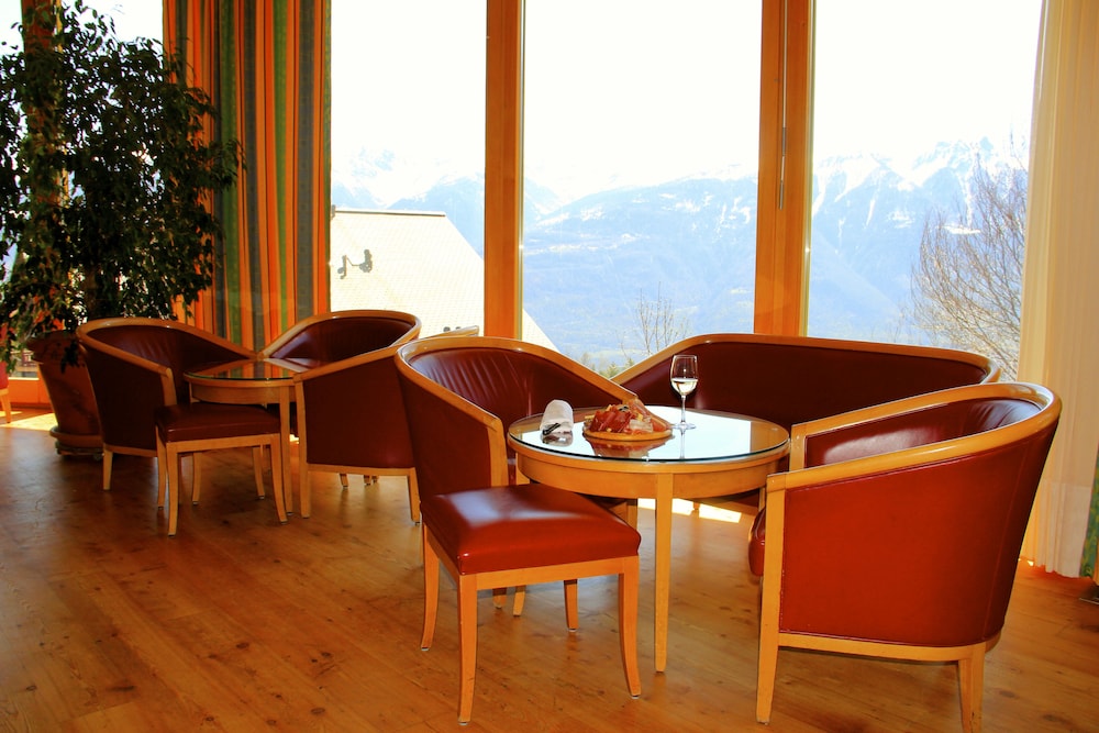 Restaurant-cafeteria
