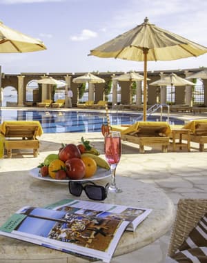 thumbnail: Poolside bar