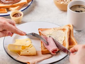 thumbnail: Breakfast area