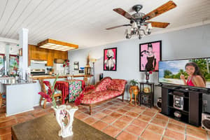 thumbnail: Interior