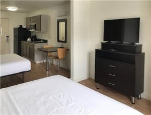 thumbnail: Guest Room,On-Site