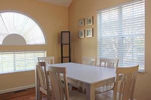 thumbnail: In-room dining