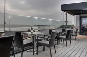 thumbnail: Bar (on property)