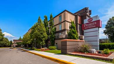 On-Site,Outdoor/Exterior,Exterior View of Building