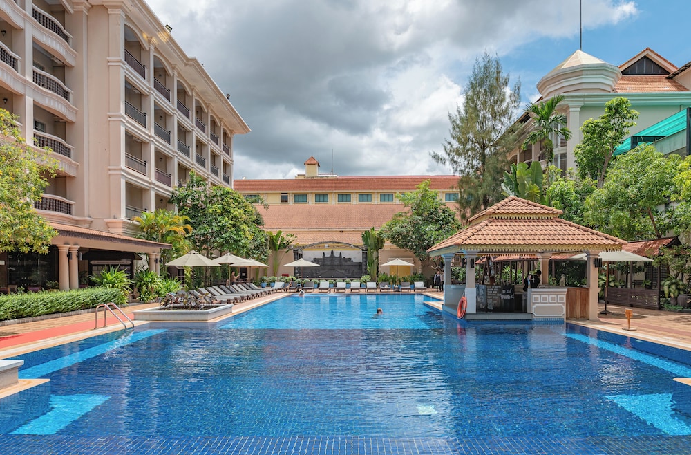 Infinity pool