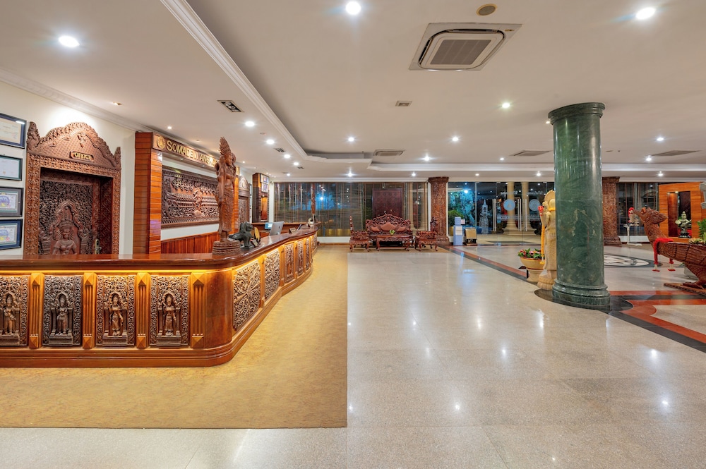 Concierge desk