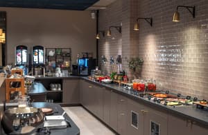 thumbnail: Bar (on property)