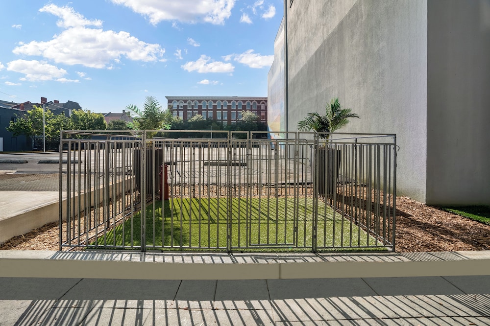 Pet-friendly amenities