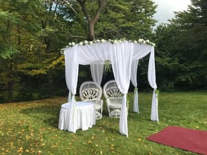 thumbnail: Outdoor banquet area