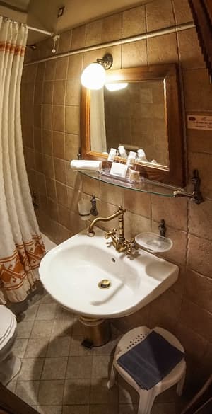 thumbnail: Bathroom