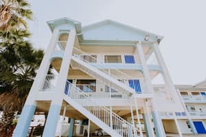 thumbnail: Exterior detail