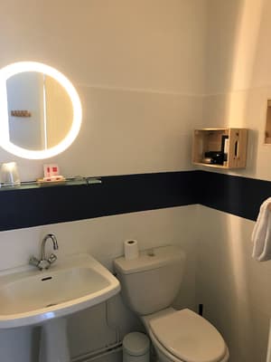 thumbnail: Bathroom