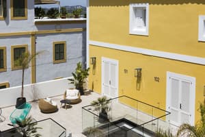 thumbnail: Exterior