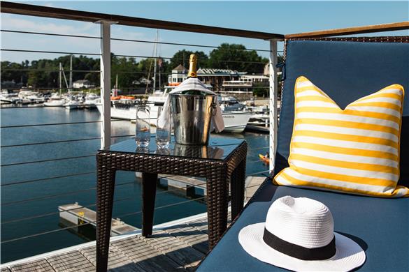 Guest Room,Balcony,Guest Room Amenity,Suite,Architecture,On-Site,Outdoor/Ex