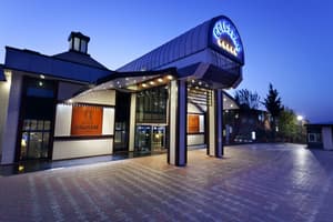 thumbnail: Front of property - evening/night