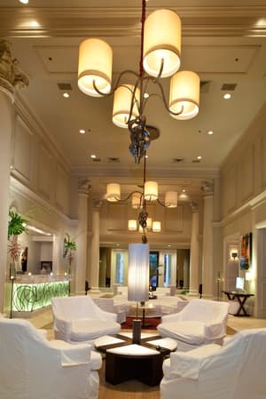 thumbnail: Lobby lounge