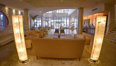 Indoor/Interior,On-Site,Lobby
