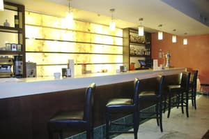 thumbnail: Bar