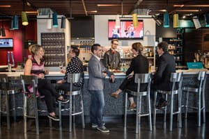 thumbnail: Bar (on property)