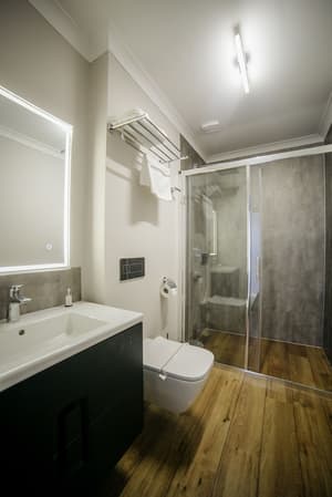 thumbnail: Bathroom
