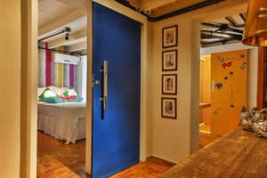 thumbnail: Interior