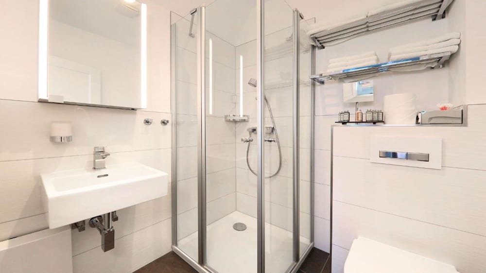 Hand-held showerhead