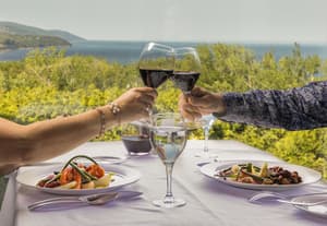 thumbnail: Restaurant