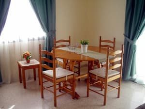 thumbnail: In-room dining