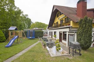 thumbnail: Exterior