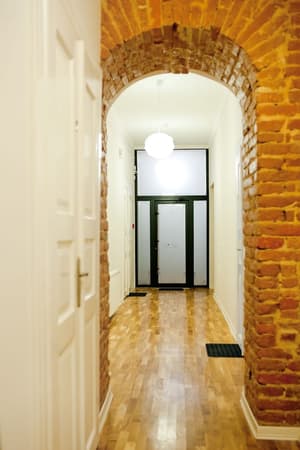 thumbnail: Hallway