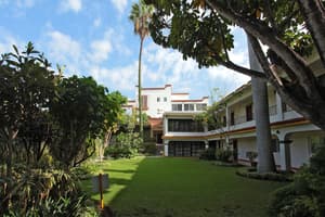 thumbnail: Exterior
