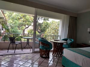 thumbnail: Porch