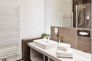 thumbnail: Bathroom sink