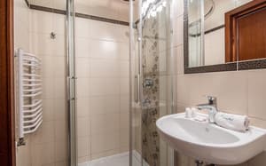thumbnail: Bathroom shower