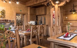 thumbnail: Breakfast area