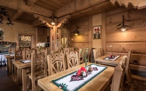 thumbnail: Breakfast area